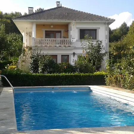 Villa Con Piscina En Panton Ribeira Sacra Galicia Ideal Para Familias Exterior photo